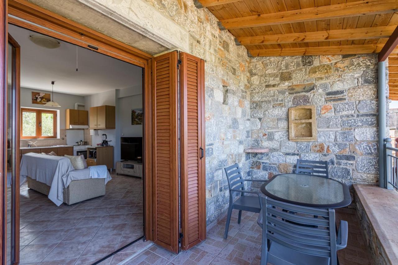 Chioureas Apartments Lévktron Екстериор снимка